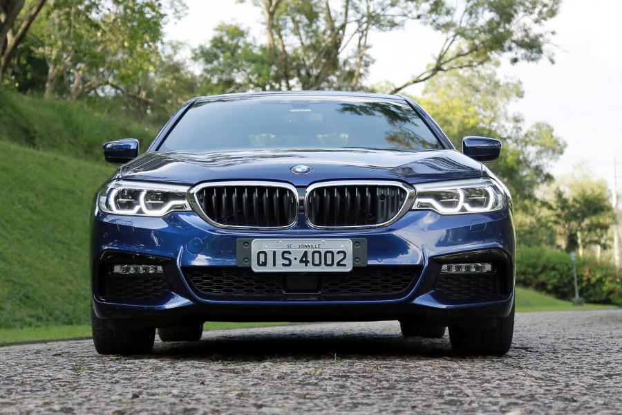  BMW 540i Sedan M Sport 2017 года  (LA) (фото 38 из 40)